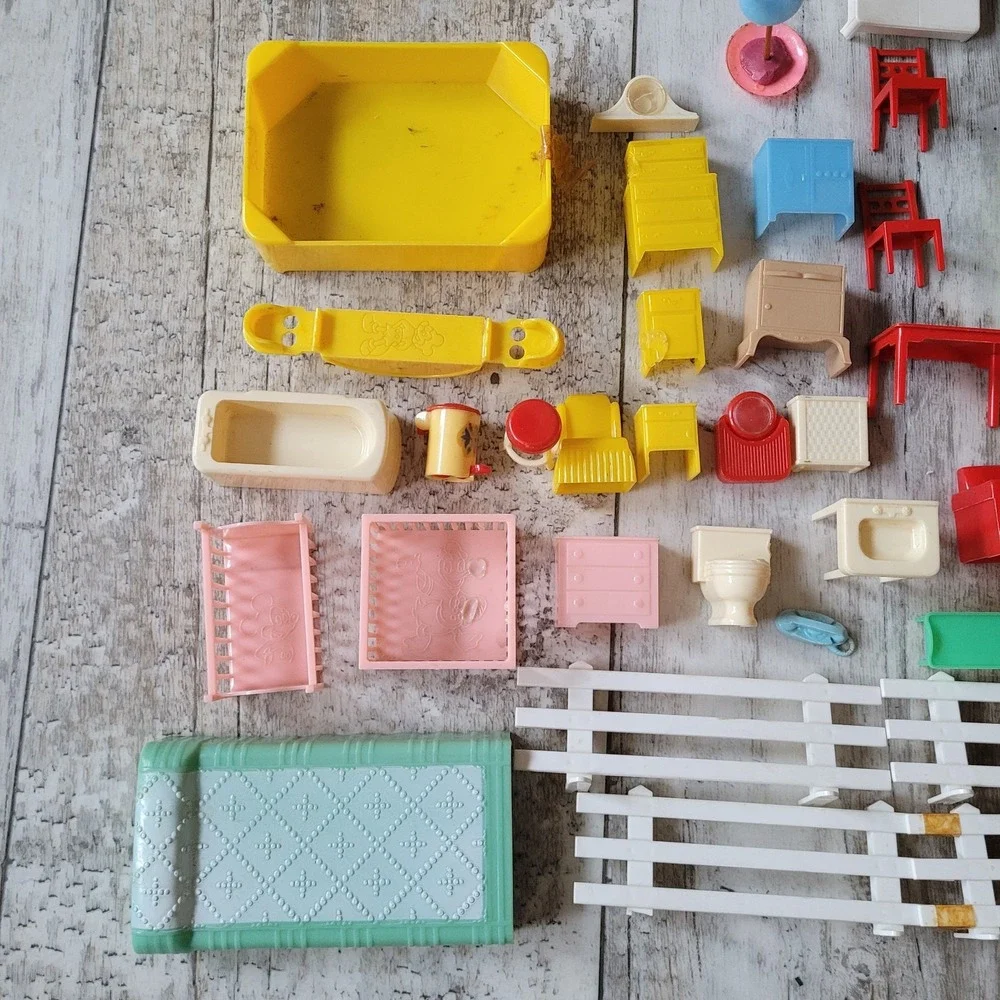 VTG Marx Toys Plastic Dollhouse Furniture & Accessories -Huge 50+ Piece Lot READ